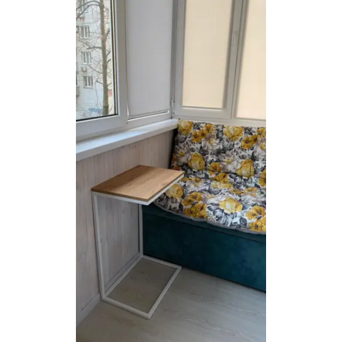 Приставной столик из ламинированного ЛДСП в стиле лофт